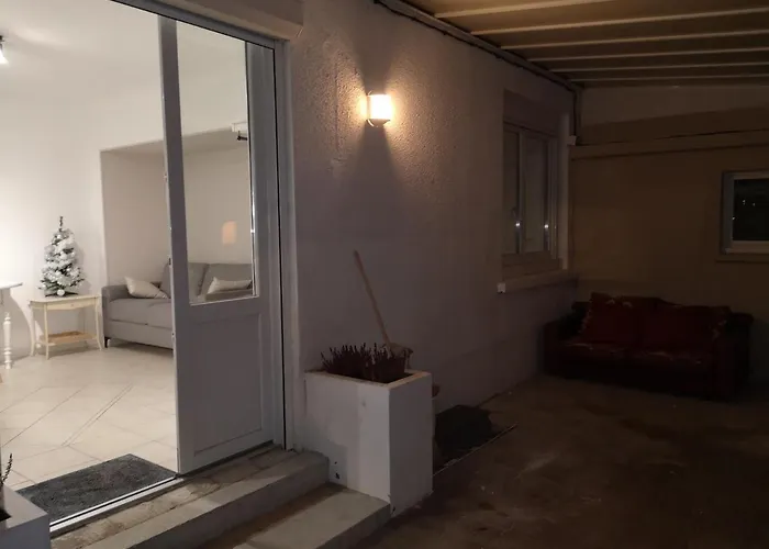 Appartement 2 pièces avec terrasse proche mer et commerces