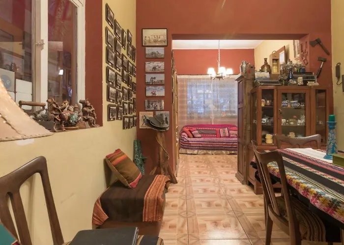 Beraja Family Hostel