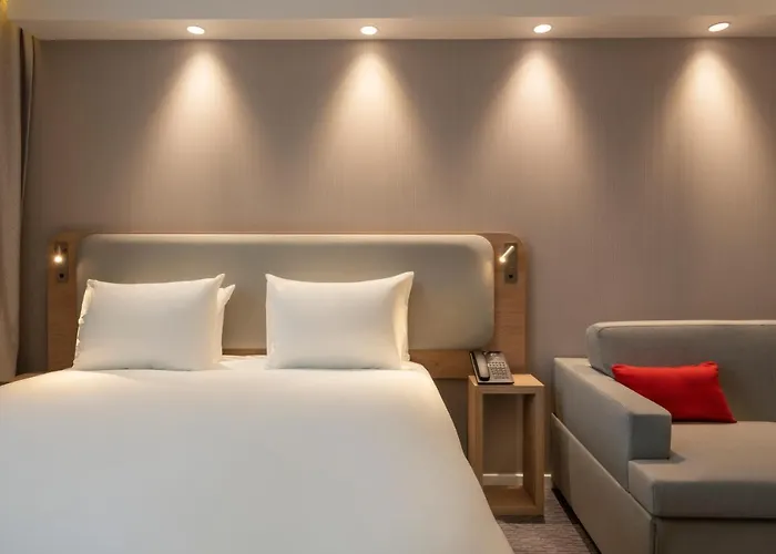 Holiday Inn Express - Marne-La-Vallee Val D'Europe By Ihg