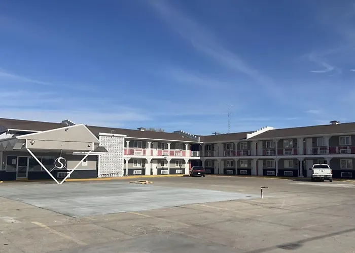 Circle S Motel Cozad I-80