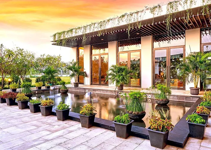 Le Premier Hotel Deltamas