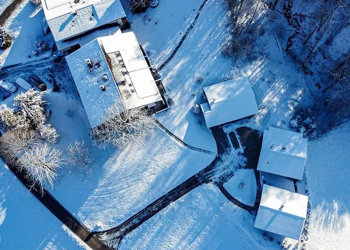 Hotel & Chalets Lampllehen