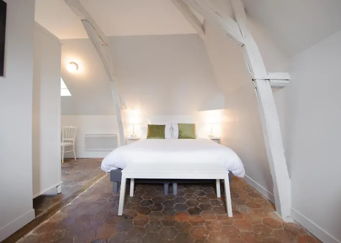 Villa Clément Sens Appart'Hotel