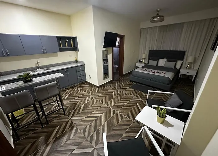Hotel Monarca