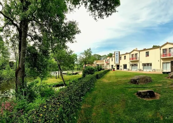 Hotel Pont De Senard