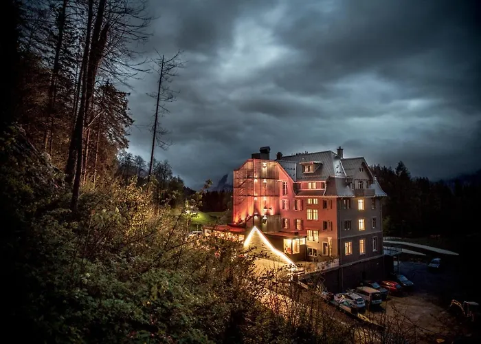 Wetterhorn Apartments