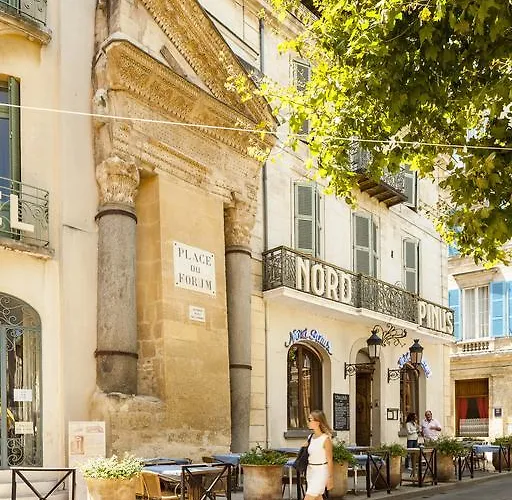 Hôtels de luxe à Arles