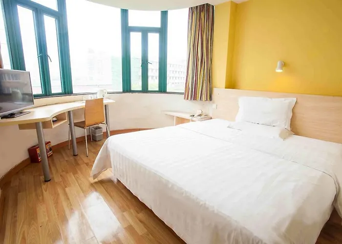 7Days Inn Urumqi Yan An Road Branch