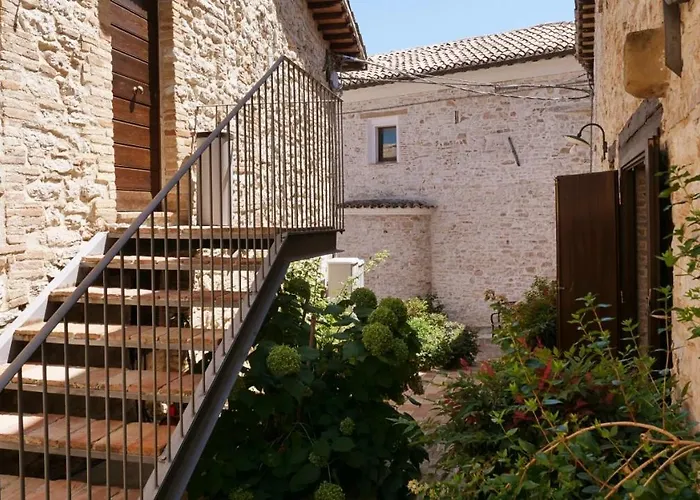 Borgo de' Varano by Hotel I Duchi