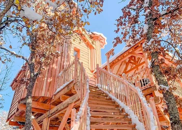 Cabane Château hôtel luxe avec spa privatif Aulteribe - Le Peydébé