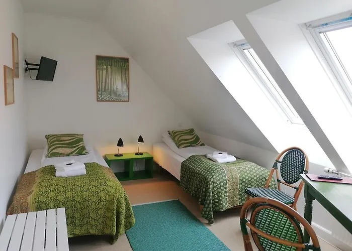 Femmasteren Hotel & Hostel