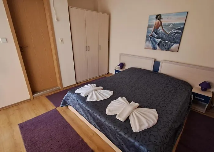 Aquaria Holiday Apartments