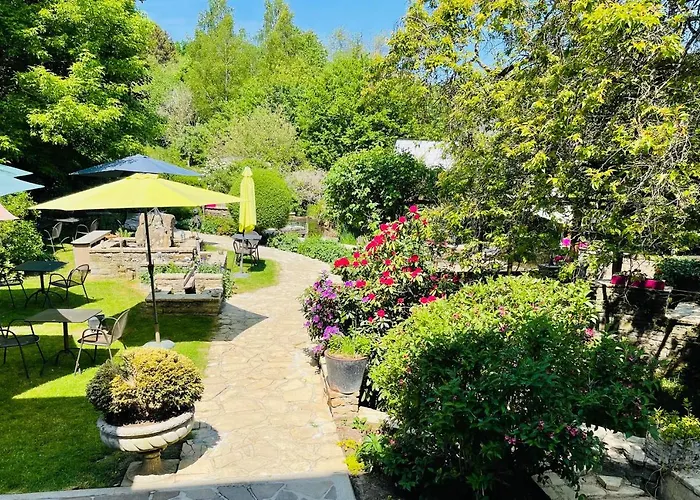 Hostellerie Sainte-Cécile, The Originals Relais (Relais du Silence)
