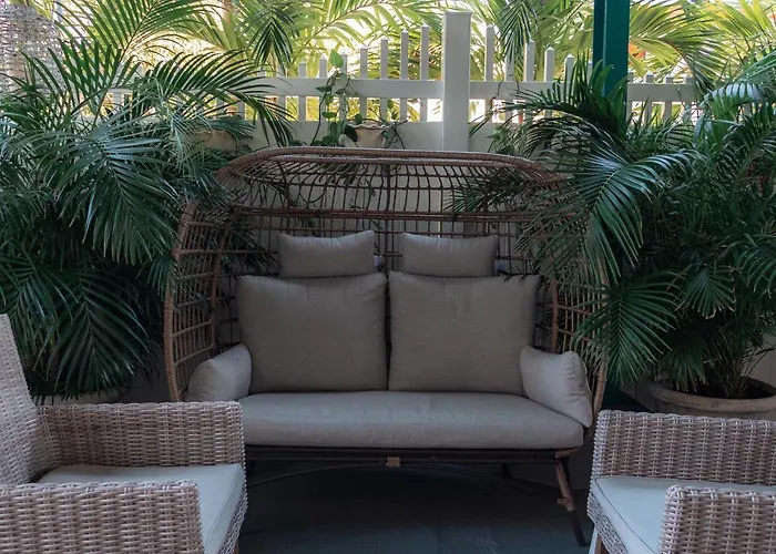 Turtle Bay Inn