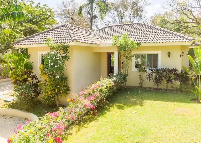 Private Pool & Jacuzzi Villa In Sosua