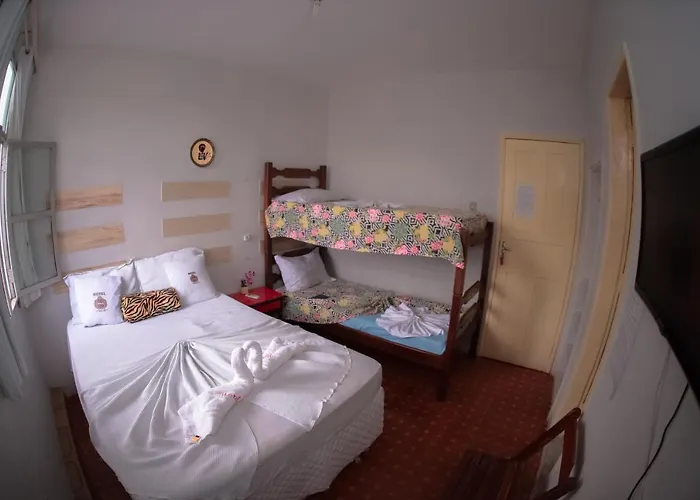 Hotel, Restaurante E Lanchonete Prime