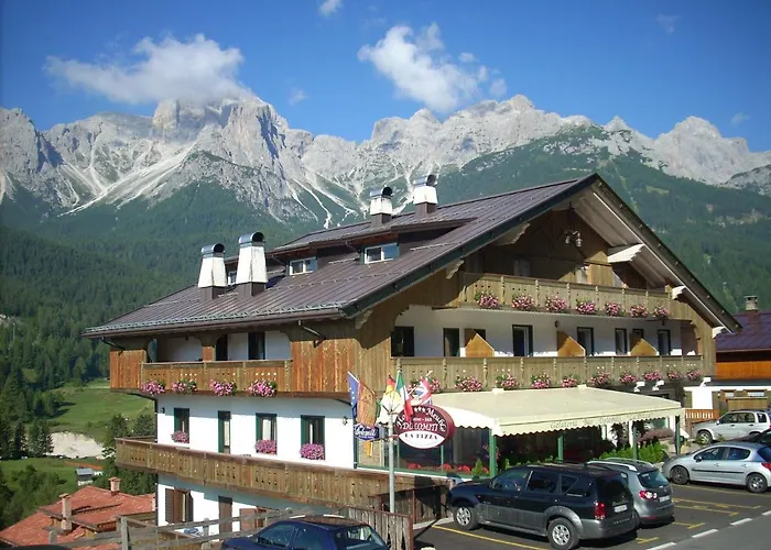 HOTEL DOLOMITI di De Martin D Oscar