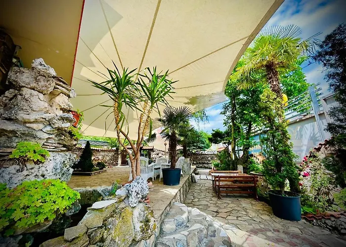 Meatsa Hotel