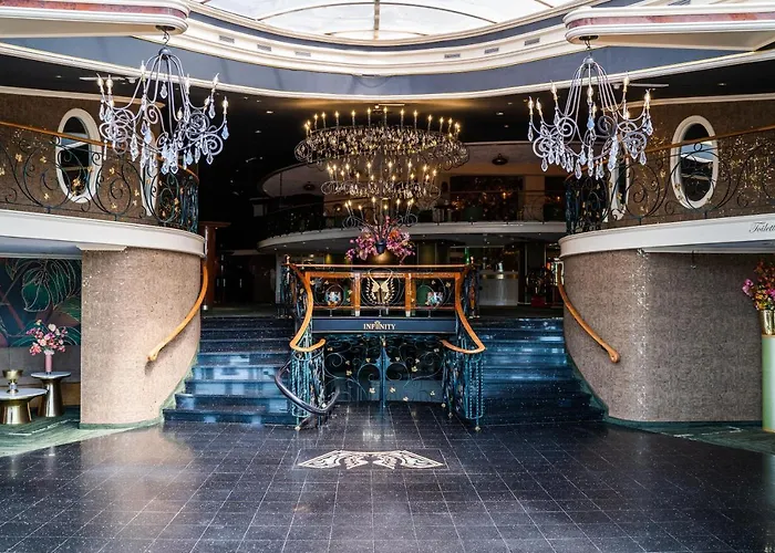 Hotel & Restaurant Infinity