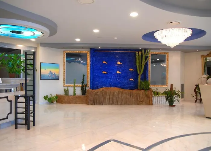 Miramare Palace Hotel