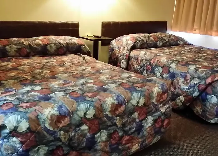 Sunflower Inn In Hutchinson