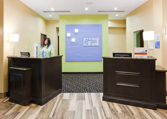 Holiday Inn Express & Suites Davenport, An Ihg Hotel