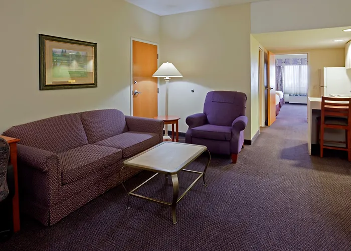 Holiday Inn & Suites St. Cloud By Ihg