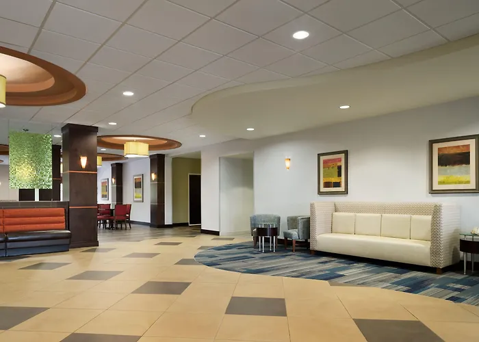 Holiday Inn Express & Suites Knoxville-Clinton By Ihg