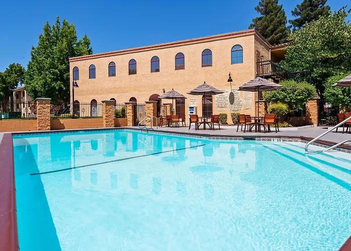 Best Western Plus Waco North