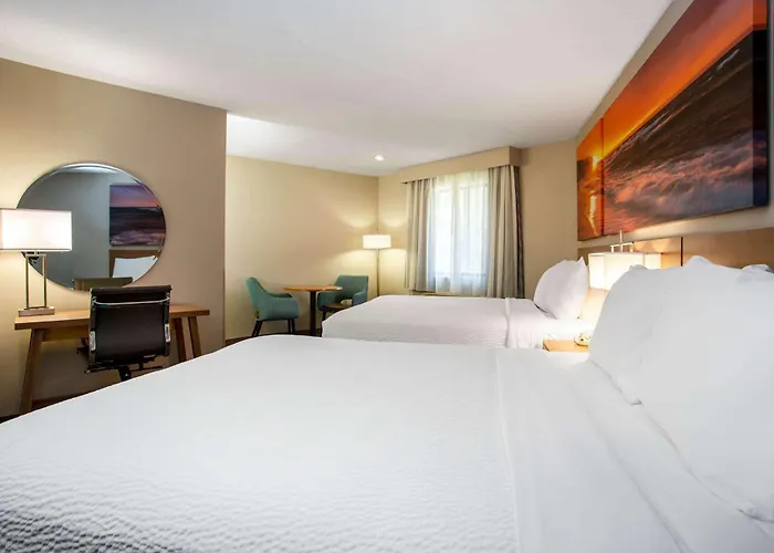 Days Inn By Wyndham Marquette