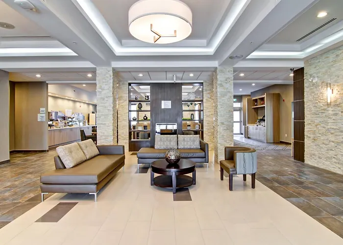 Holiday Inn Express & Suites Oshawa Downtown - Toronto Area By Ihg