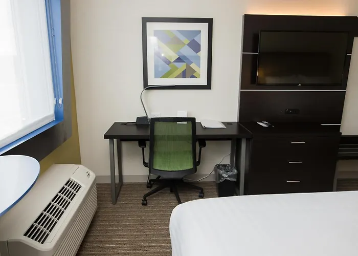 Holiday Inn Express & Suites - Marietta By Ihg