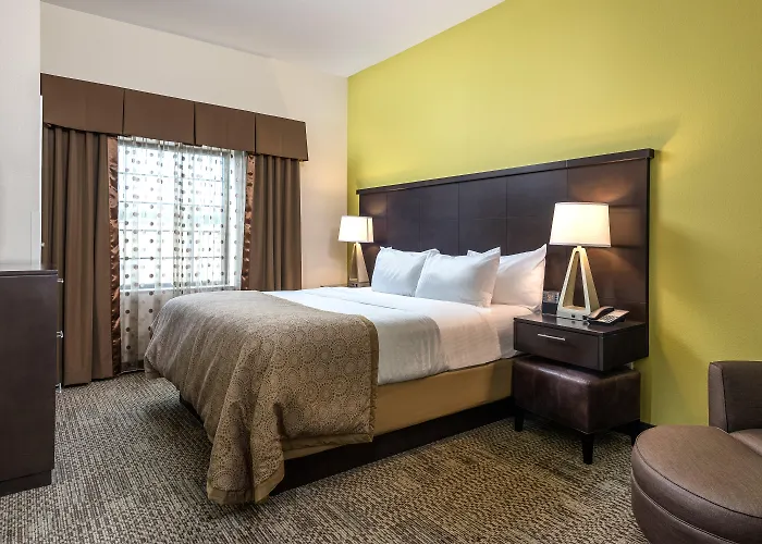 Staybridge Suites Eau Claire - Altoona By Ihg