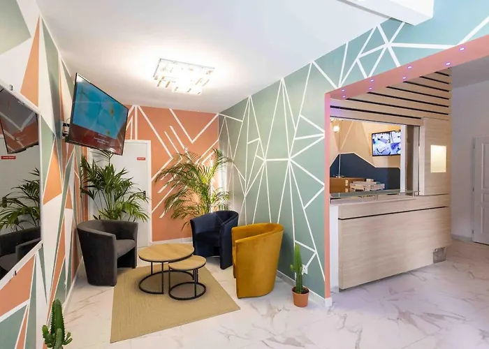 Hotel Center Saint-Quentin Centre Gare 24-24 Parking Prive