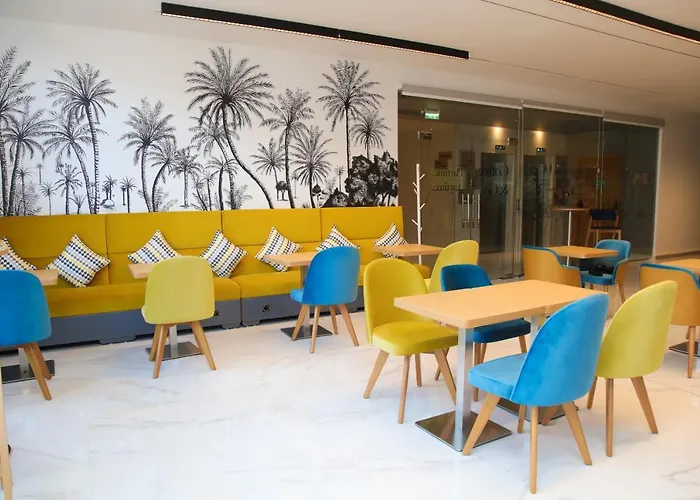 Golden Tulip Opera Alger