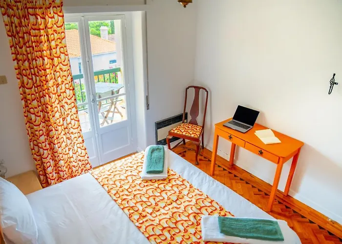 Moby Dick Lodge Colares