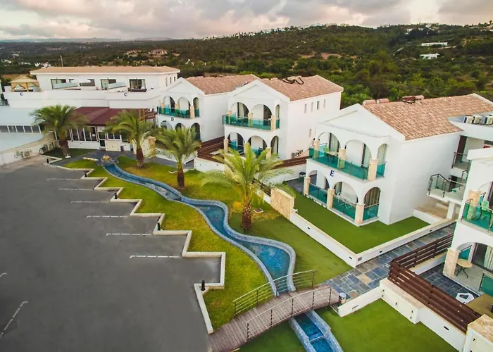 Latchi Escape Hotel&Suites