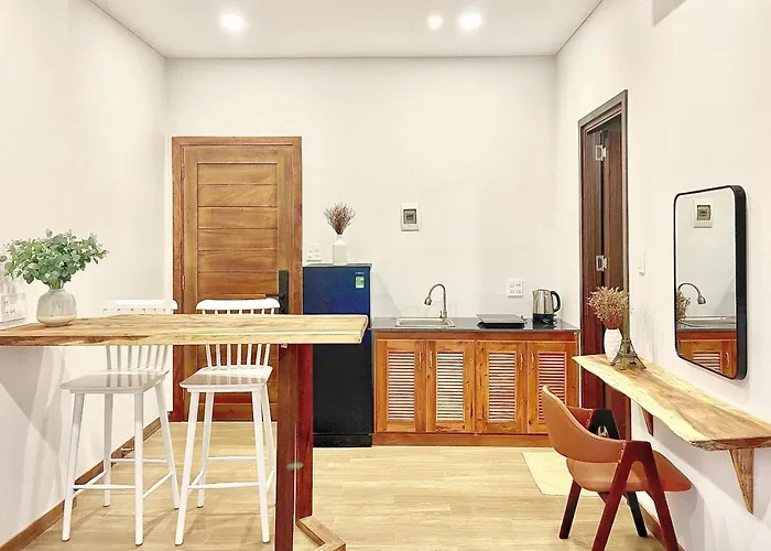 Midmost Casa