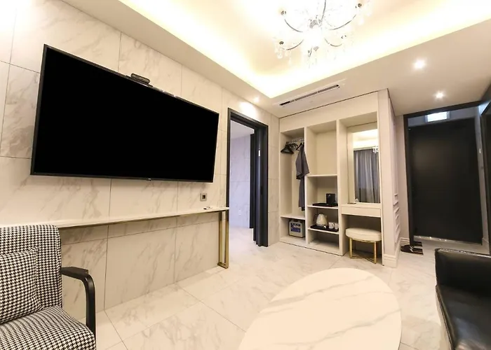 Sokcho Business Hotel Camel