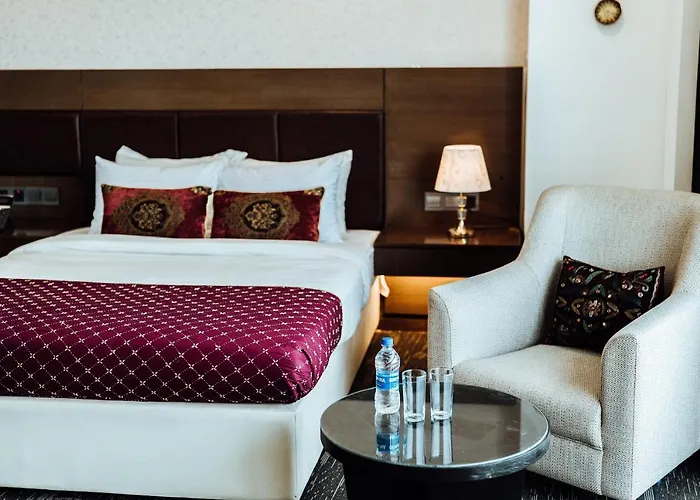 Jashore It Park Hotel And Resort