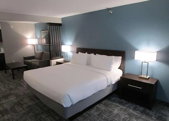 Surestay Plus Hotel By Best Western Watertown