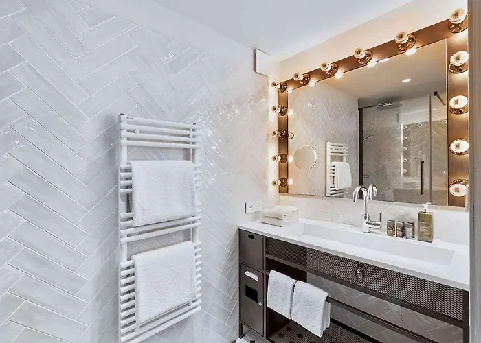 H4 Hotel Paris Pleyel