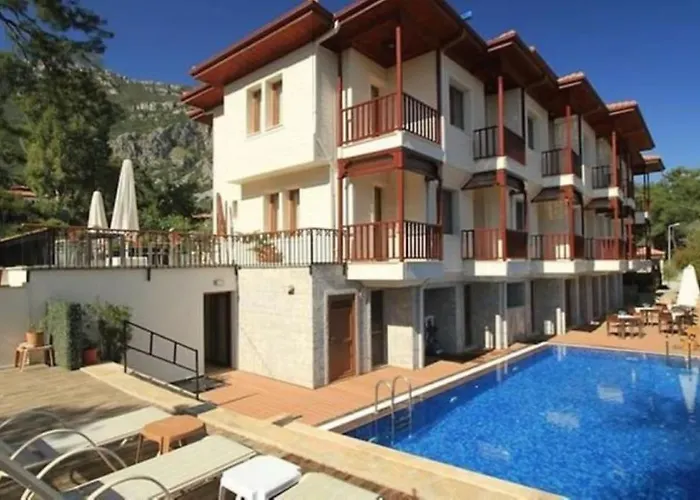 Summer Otel