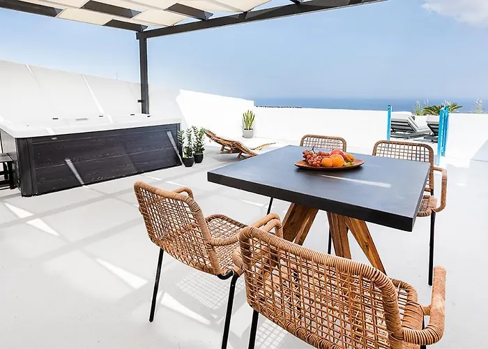 Rafael' S Mediteranian Cave Suites