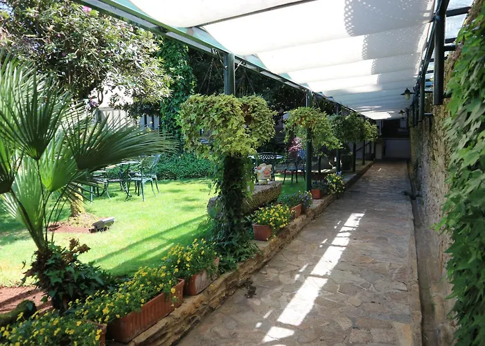 Hotel Virxe Da Cerca By Pousadas De Compostela