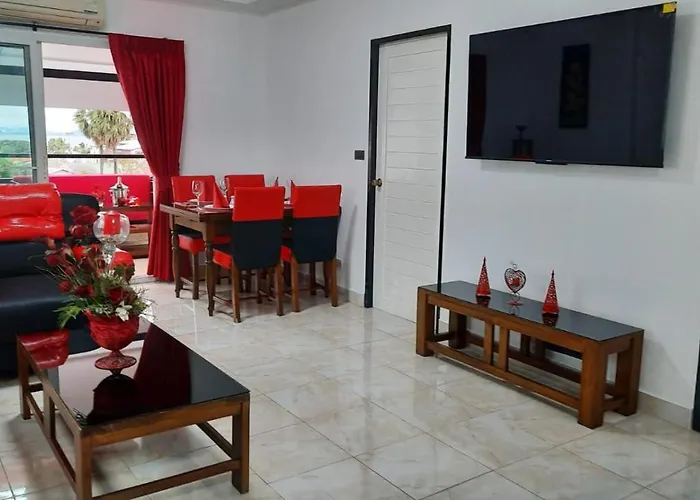 Happy Beach Jomtien Guesthouse