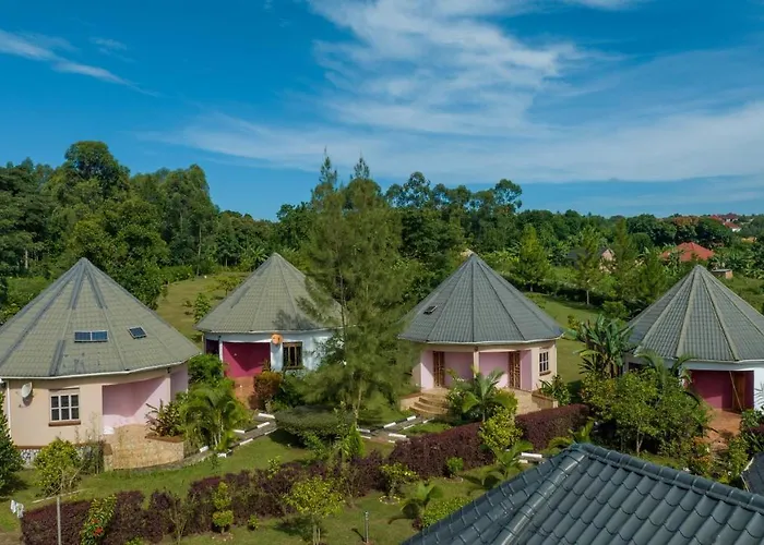 Entuiga Cottages