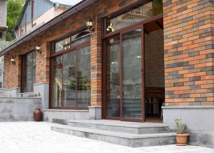 Ani Guest House
