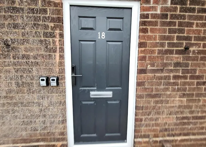Premier Studios Nottingham - Tring Vale