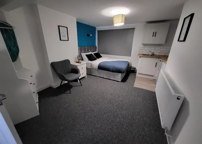 Premier Studios Nottingham - Tring Vale